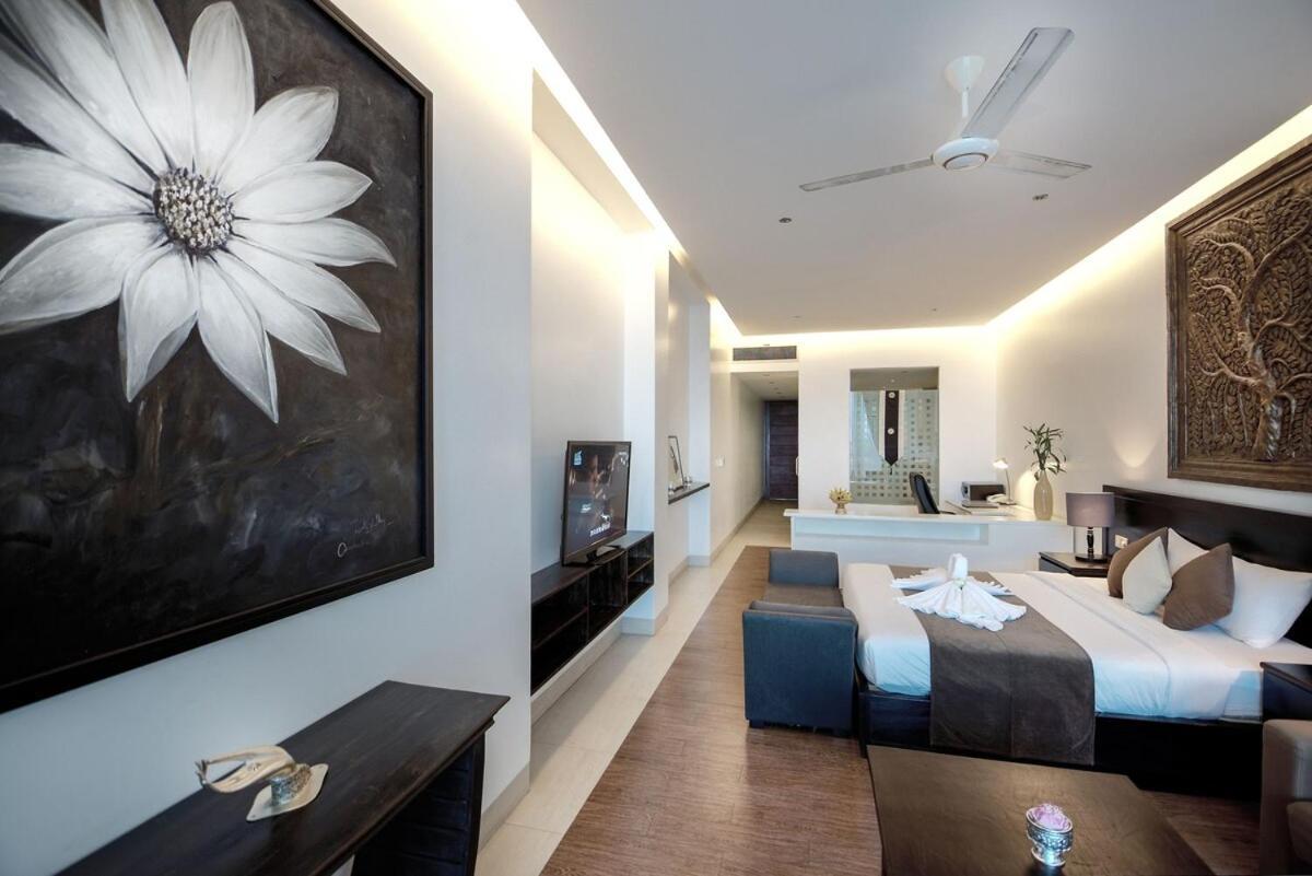 Blue Crystal Boutique Hotel Phnom Penh Exterior foto